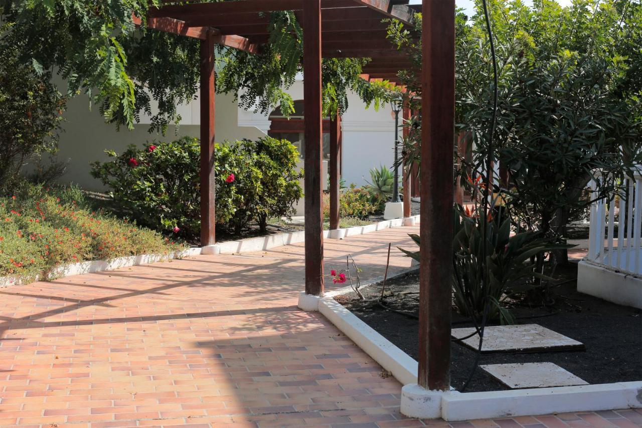 Daruma Apartments 2-Bedroom Duplex With Sea Views Costa Teguise Bagian luar foto